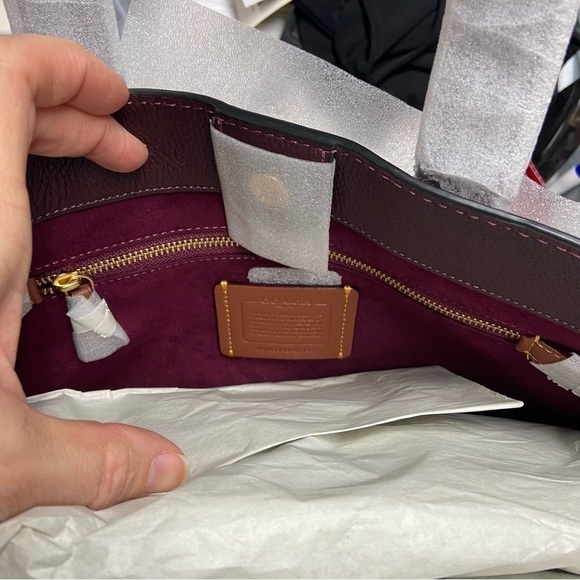 Coach Field Tote With Horse And Carriage Print - Picture 6 of 16